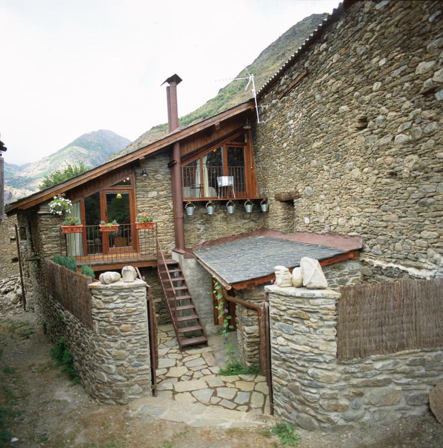 La Llupia Villa Isavarre Exterior photo